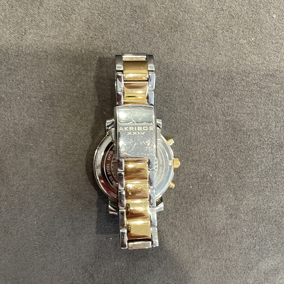 Akribos Watch - Picture 2 of 6